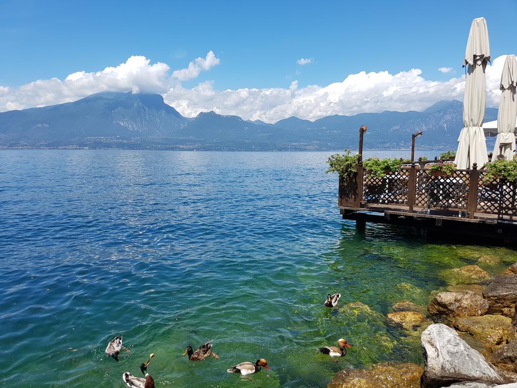 Appartamento San Faustino Torri Del Benaco Luaran gambar